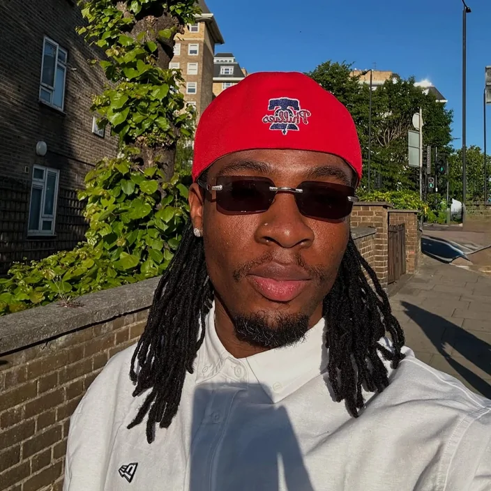 Joeboy shares chat of his mom pressuring him to get married