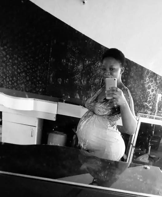 When my water broke, I woke my ex up but he ignored me – Nigerian woman recalls how she trekked to the hospital under heavy rain while in labour